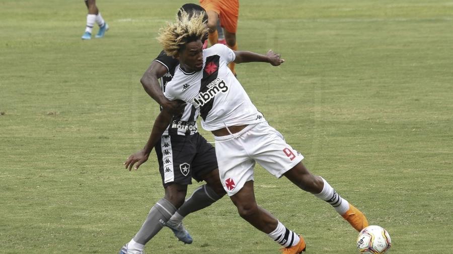 Atacante MT durante clássico entre Vasco e Botafogo pelo Carioca sub-20: calendário caótico na categoria - Dikran Júnior/Divulgação
