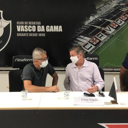 Alexandre Campello conversa com Jorge Salgado: ex-presidentes do Vasco estão na mira das comissões