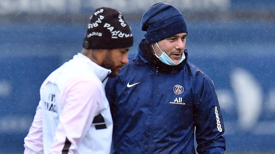 "Ver um jogador sofrer, um jogador que ama jogar futebol, é sempre difícil", afirmou o treinador - Aurelien Meunier - PSG/PSG via Getty Images