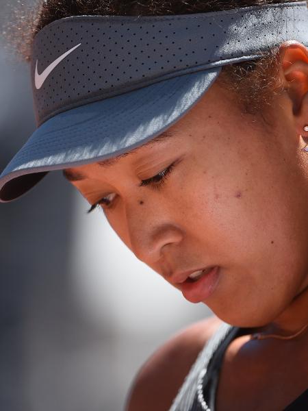 Naomi Osaka na primeira rodada de Roland Garros em 2021 - FFT