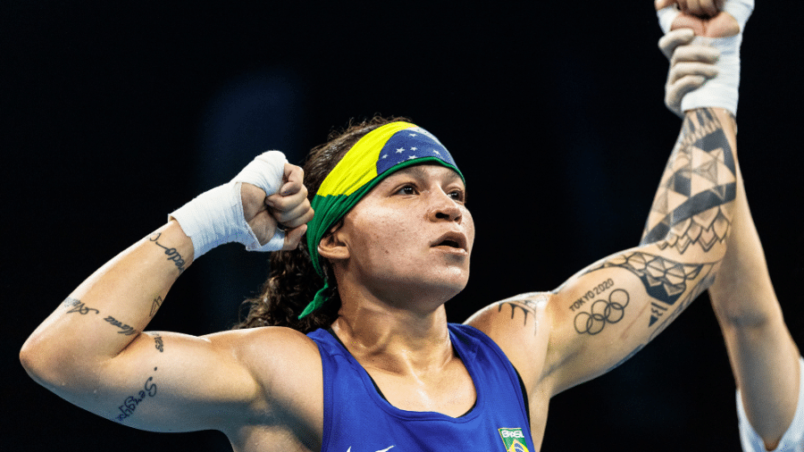 Beatriz Ferreira está na semifinal do Mundial de Boxe - Divulgação/IBA