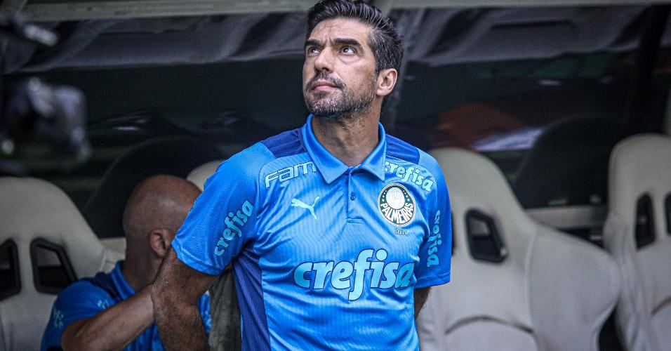 O técnico Abel Ferreira na partida entre Palmeiras e Ceará, na Arena Castelão