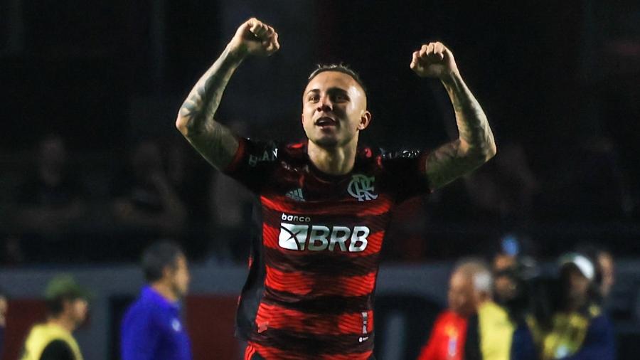 Everton Cebolinha marcou o seu 1° gol com a camisa da nova equipe em jogo disputado no Morumbi - Marcello Zambrana/AGIF