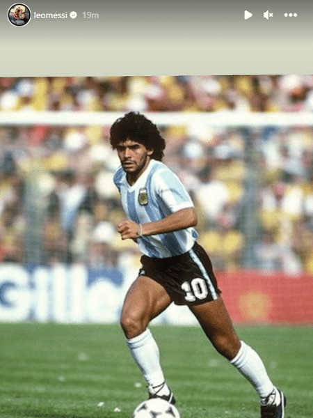Lionel Messi publicou foto de Diego Maradona no aniversário de morte do ex-jogador - Reprodução/Instagram
