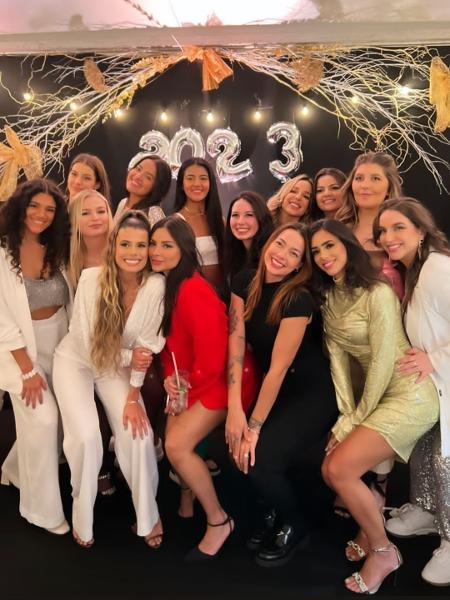 Carol Cabrino, Bruna Biancardi, Bianca Coimbra et d'autres femmes à la soirée du Nouvel An 2023 - Reproduction/Instagram - Reproduction/Instagram