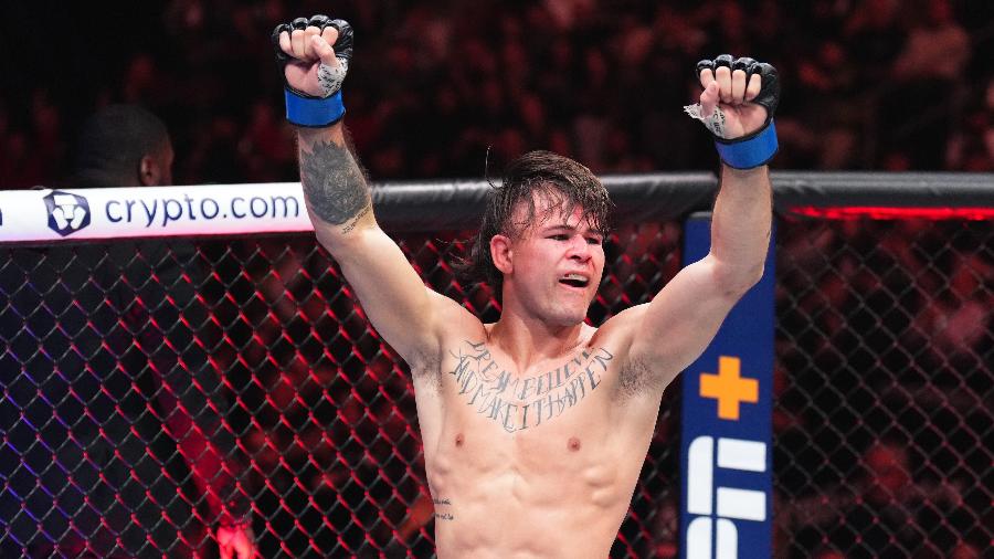 Diego Lopes, lutador do Brasil, reage após luta contra Movsar Evloev no UFC 288 - Chris Unger/Zuffa LLC via Getty Images