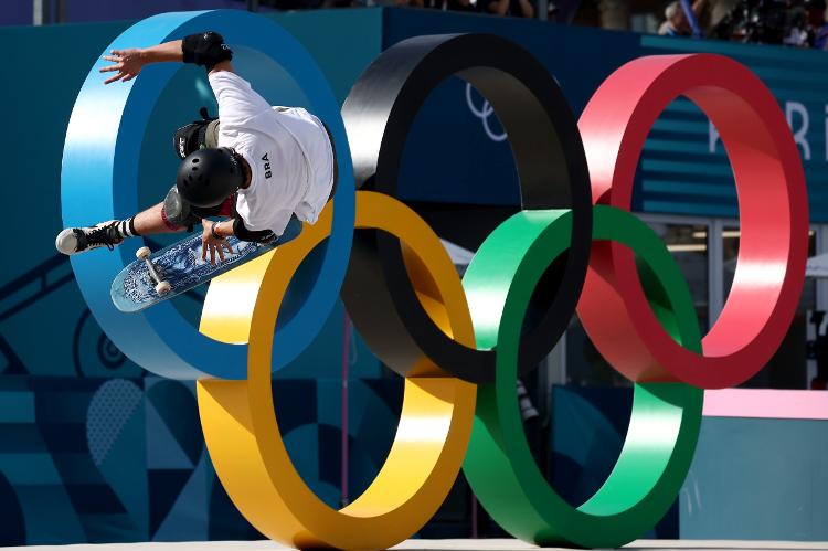 Augusto Akio, o Japinha, na final olímpica do skate park em Paris 2024