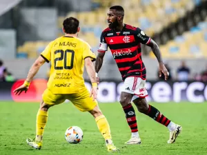 Peñarol carboniza Flamengo e coloca Tite na fogueira do Maracanã