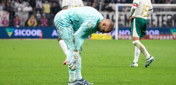 Weverton elogia gramado veloz, porém reconhece falha no gol de Yuri.