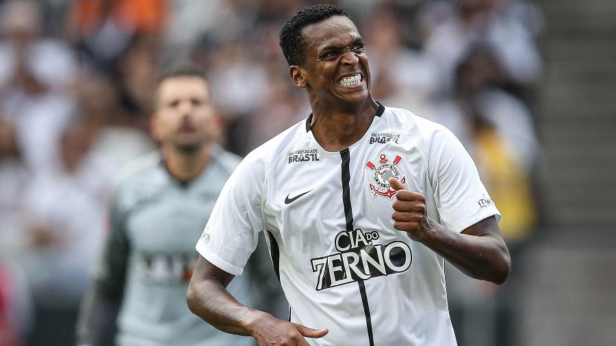 Jô celebra um dos 25 gols marcados pelo Corinthians na temporada 2017 - Ricardo Nogueira