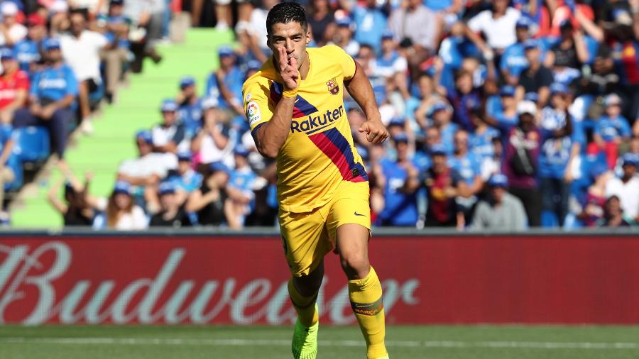 Luis Suárez comemora gol do Barcelona contra o Getafe no Campeonato Espanhol - SERGIO PEREZ/REUTERS