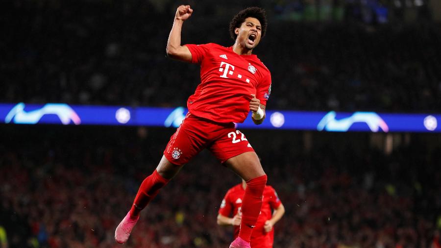 Camisa 22 marcou quatro gols no segundo tempo e brilhou na goleada do Bayern em Londres - Paul Childs/Reuters