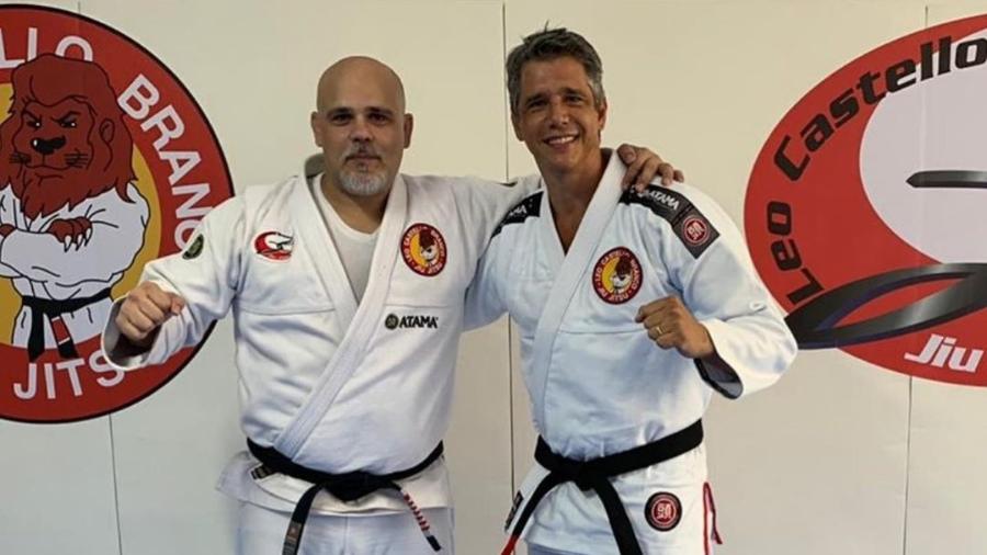 Ator Márcio Garcia recebe a faixa-preta de jiu-jitsu do mestre Castello Branco - reprodução/Instagram