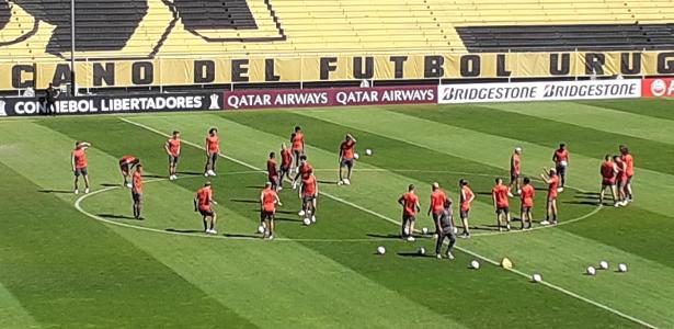 Flamengo tem todos os atletas à disposição em último treino antes da final