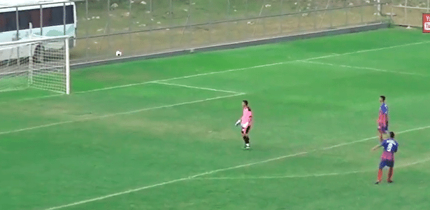 Atlético Amazoniens fusila a un jugador tras un gol en propia puerta