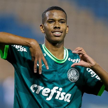 Em seu primeiro jogo internacional, Sub-17 do Timão vence o