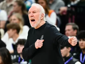 Lenda da NBA, técnico Gregg Popovich sofre AVC, mas está fora de perigo