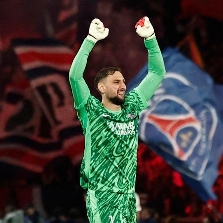 Donnarumma celebra durante PSG x Arsenal, partida da Champions League Donnarumma celebra durante PSG x Arsenal, partida da Champions League