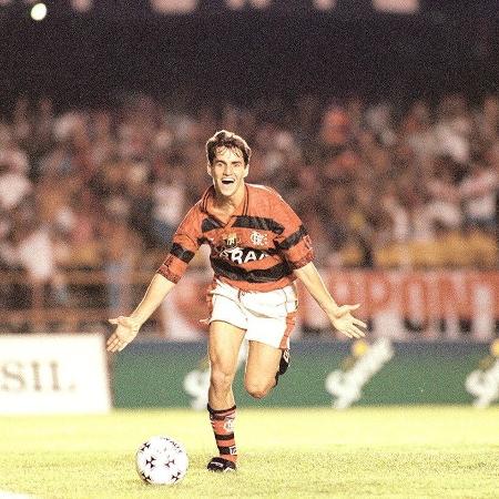 Sávio foi revelado pelo Flamengo, onde chegou aos 14 anos e ficou por dez temporadas - Patrícia Santos/Folha Imagem