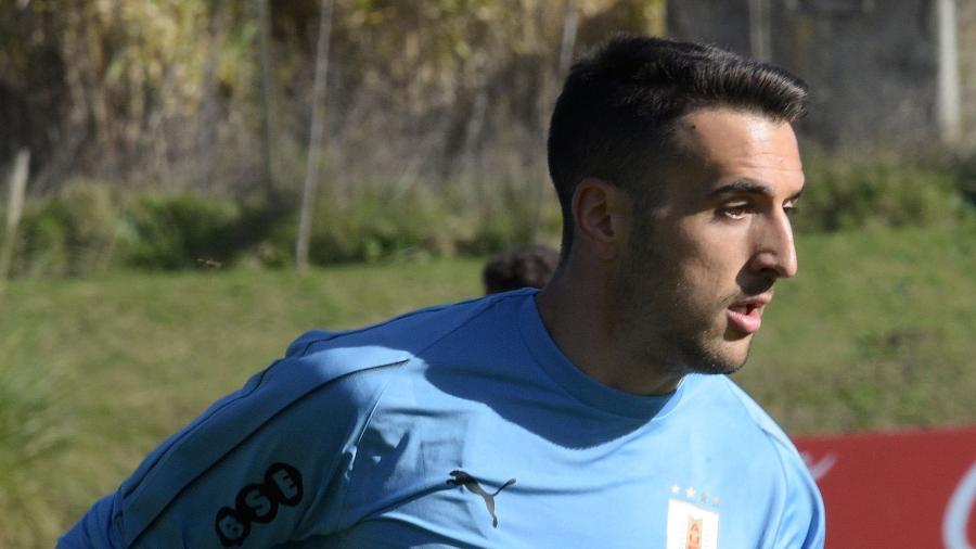 Matías Vecino se lesionou na estreia pela seleção do Uruguai na Copa América - MIGUEL ROJO / AFP