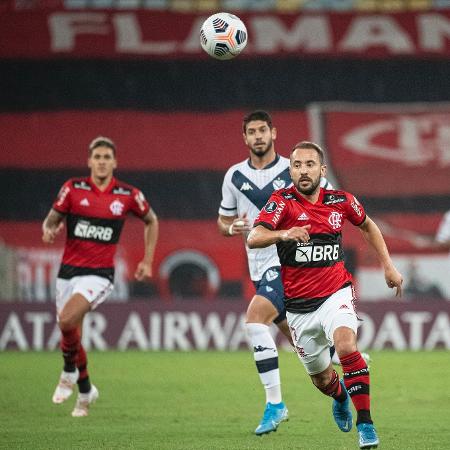 Everton Ribeiro no 0 a 0 com o Vélez Sarsfield - Alexandre Vidal / Flamengo