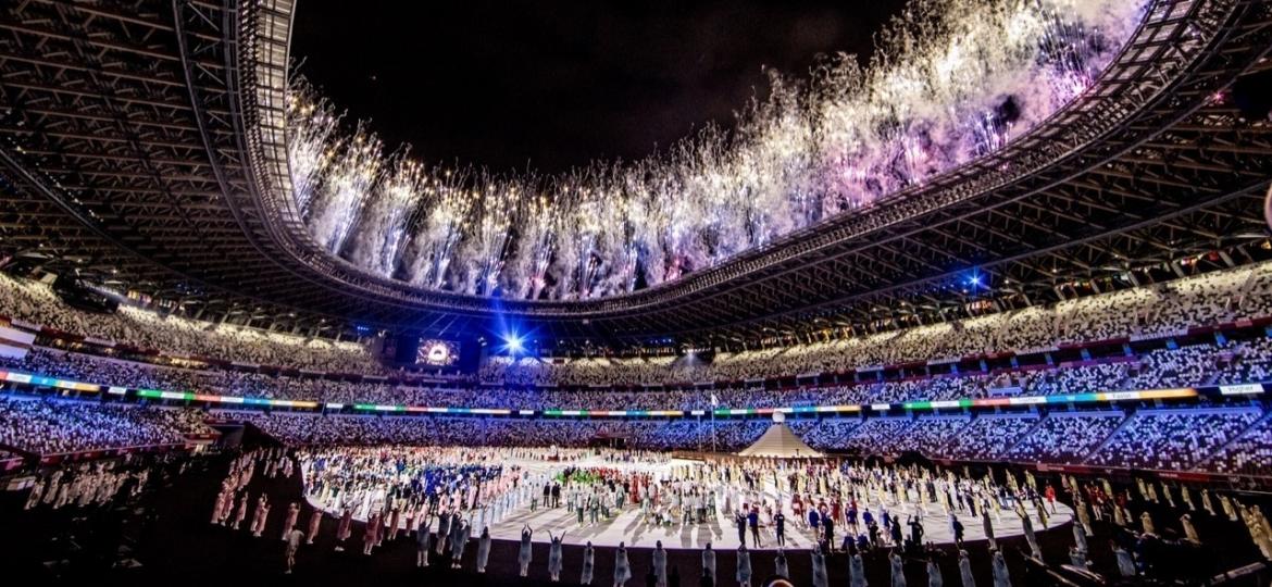 Abertura dos Jogos de Tóquio 2020 no Estádio Nacional: local foi reconstruído por R$ 7,4 bilhões e é símbolo do custo alto da Olimpíada - Miriam Jeske/COB