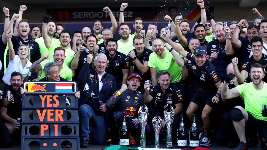 Red Bull comemora a vitória de Verstappen e o terceiro lugar de Pérez no GP do México -  Lars Baron/Getty Images/Red Bull