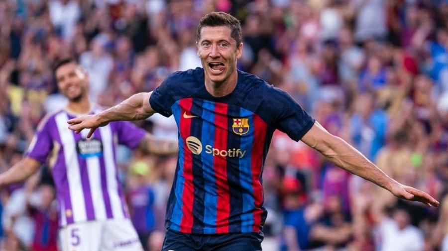 Lewandowski deve assinar com Barcelona por 3 temporadas, diz TV