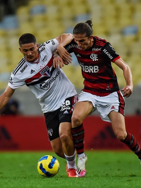 Está voando! Aos 37 anos, Filipe Luís atingiu seu recorde em 2022 no quesito "distância em alta intensidade" - Marcelo Cortes / Flamengo