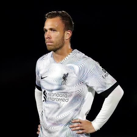 Em má fase no futebol europeu, Arthur ainda não emplacou no Liverpool - Lewis Storey/Getty Images
