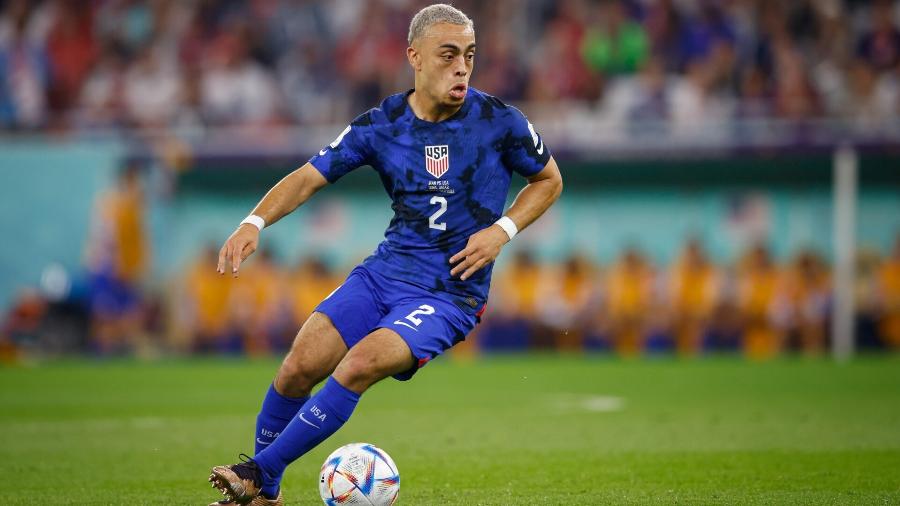 Nascido na Holanda, Sergiño Dest terá jogo especial pelos Estados Unidos na Copa do Mundo - Reprodução/Twitter