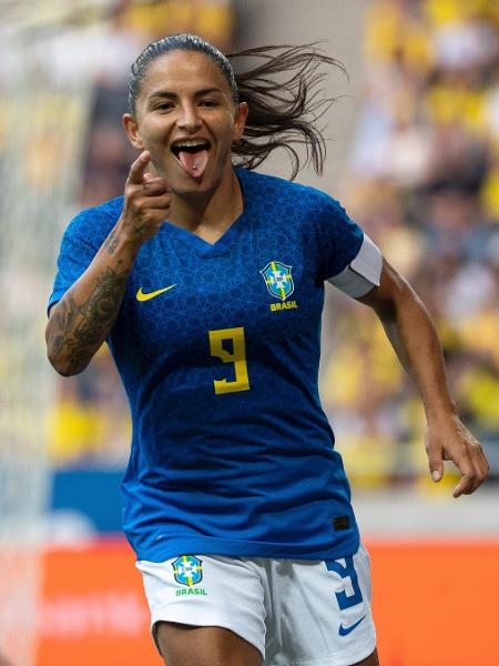 Debinha, atacante da seleção brasileira, em jogo contra  -  David Lidstrom/Getty Images