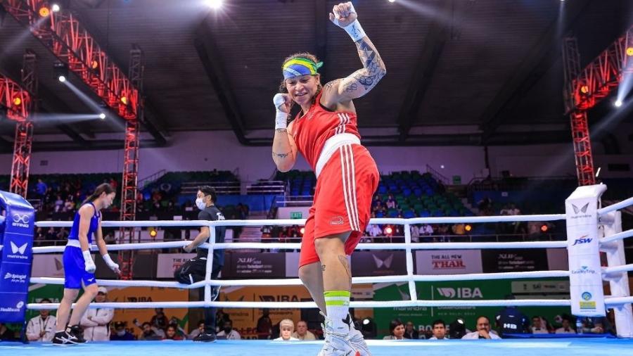 Bia Ferreira comemora classificação à final do Mundial de Boxe - Divulgação/IBA