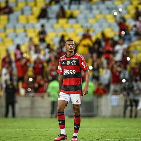 Ser Flamengo - NOSSO TIME É A GENTE EM CAMPO! O Flamengo está escalado para  enfrentar o Coritiba, pelo @Brasileirao! #VamosFlamengo #CFCxFLA