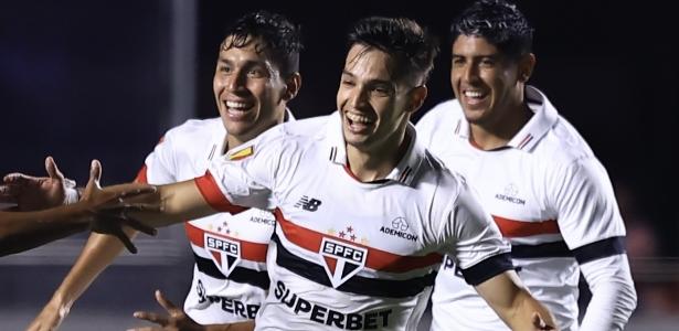 Partida do São Paulo no Paulistão: horário e canal para assistir ao jogo.