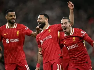 Liverpool bate Bologna com Alisson salvador e gols de Mac Allister e Salah