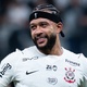 Corinthians: Memphis foi de conselheiro a gar&ccedil;om em reencontro ap&oacute;s 85 dias