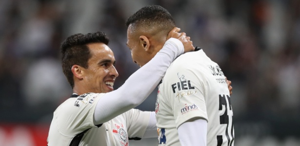 Jadson marca o 1º após retorno, e Corinthians desencanta contra o Linense