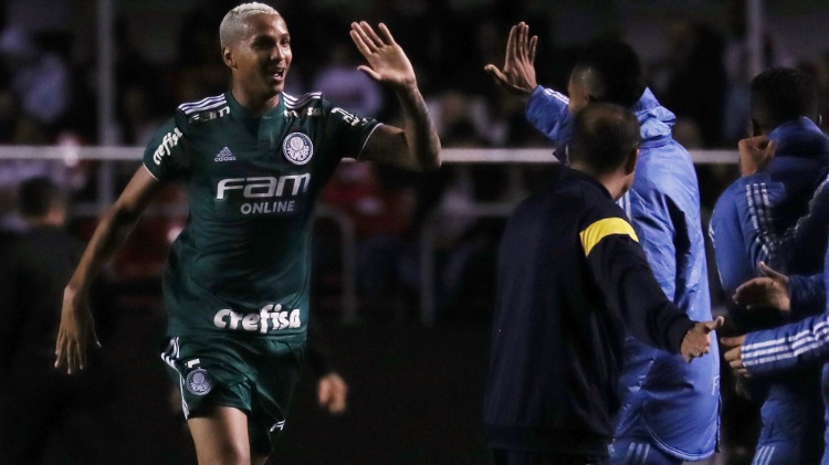 REUTERS/Paulo Whitaker