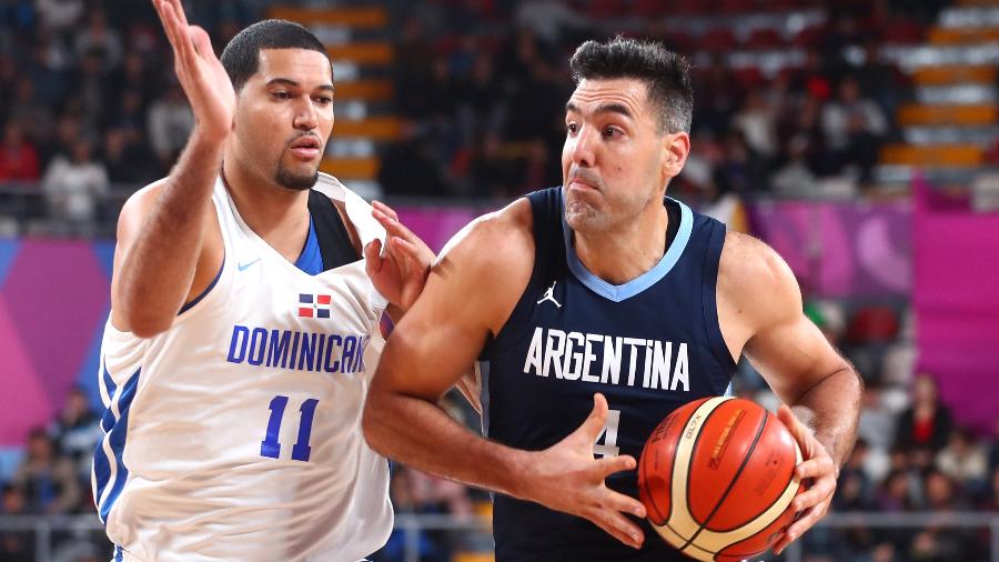 Luis Scola na partida entre Argentina e República Dominicana no Pan - PILAR OLIVARES/REUTERS