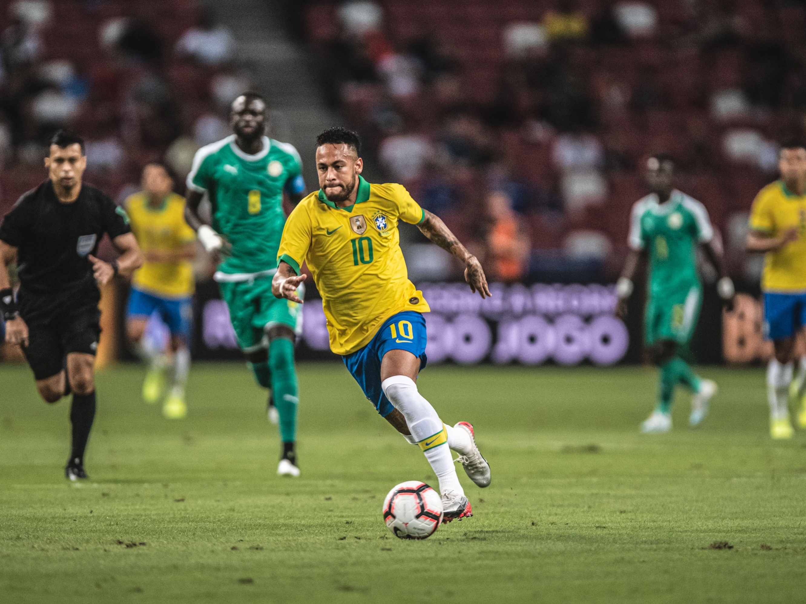 Site mostra possível camisa reserva da seleção brasileira para Copa América  - 05/03/2020 - UOL Esporte