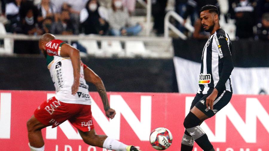 Diego Gonçalves durante partida entre Botafogo e Brusque pela Série B - Vitor Silva / Botafogo