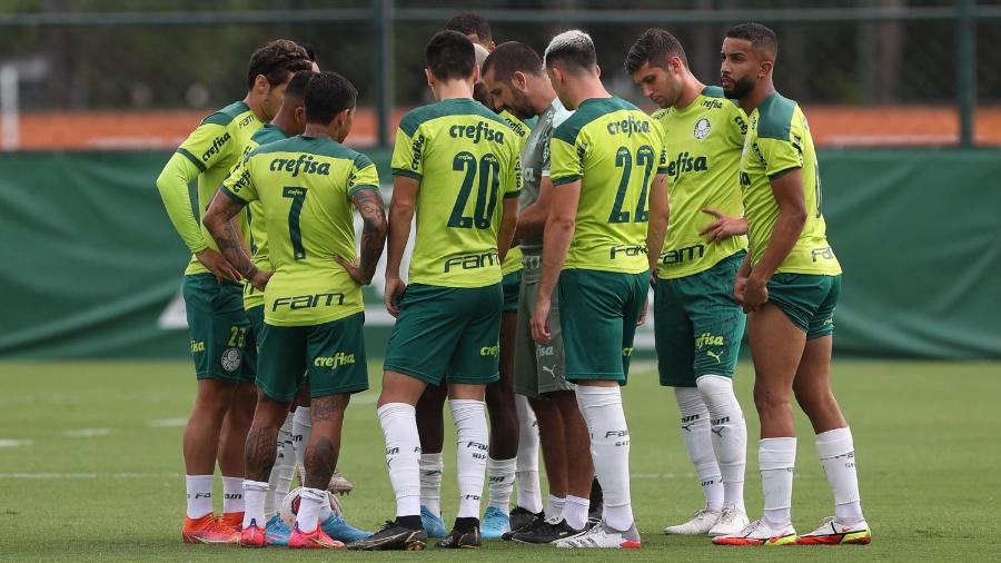 Jogadores do Palmeiras treinam em preparação para o Campeonato Paulista, que começa amanhã - Cesar Greco/Palmeiras