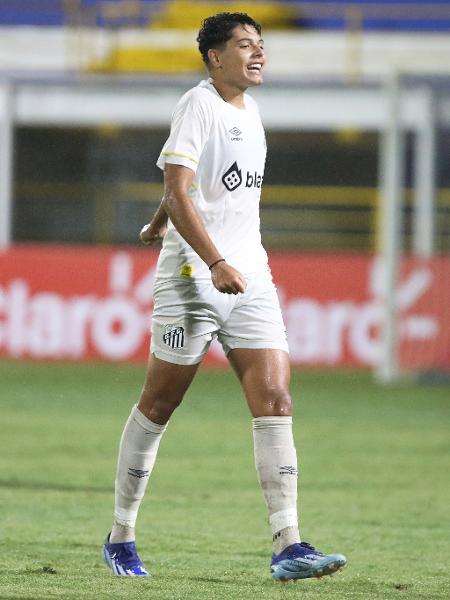 Luca Meirelles, atacante do Santos