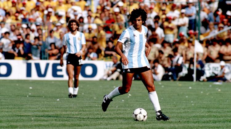 Ramón Díaz em ação pela Argentina na Copa do Mundo de 1982