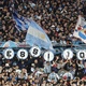O amor delirante dos argentinos por sua sele&ccedil;&atilde;o a agiganta diante da nossa