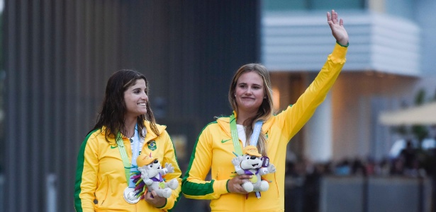 Martine Grael e Kahena Kunze conquistaram medalha de prata na prova 49erFX da vela