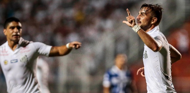 Rafael Longuine marcou o gol da vitória do Santos contra o Água Santa no último sábado  - Ale Cabral/AGIF