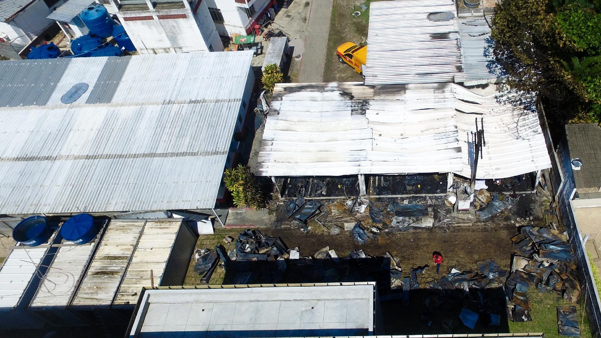 Vista aérea do Ninho do Urubu após incêndio - Thiago Ribeiro/AGIF