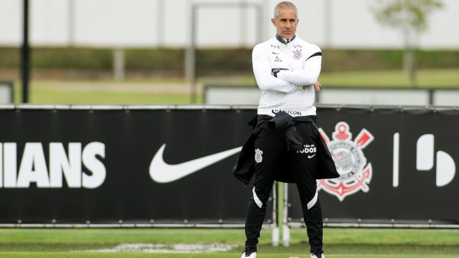 Sylvinho é o técnico do Corinthians desde o fim de maio - Divulgação